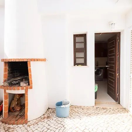 Casa Falesia Vila *